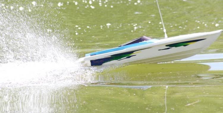 best remote control boat Buyer’s Guide